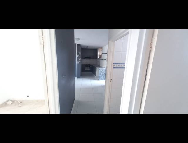 2 BEDROOM FLAT TO LET IN ESSENWOOD